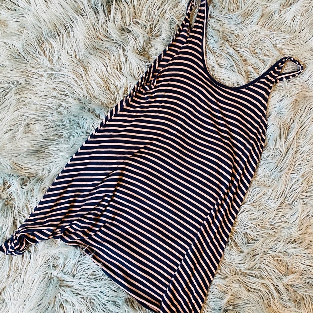 Flowy tank top breathable viscose material